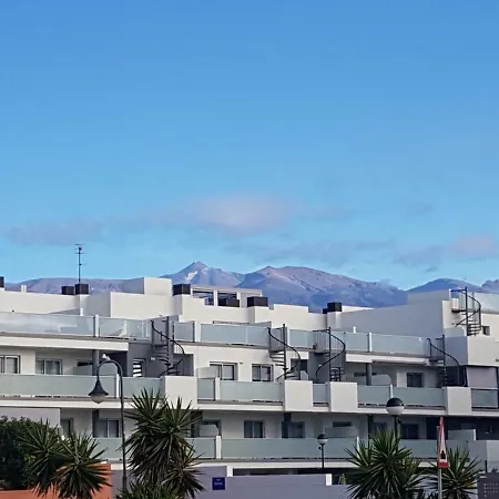 Vista Montana Roja Medano